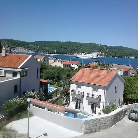 Apartments Bilic Vis Exterior photo
