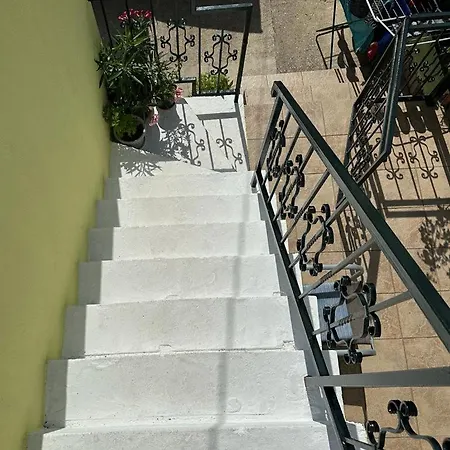 Apartments Bilic Vis Exterior photo