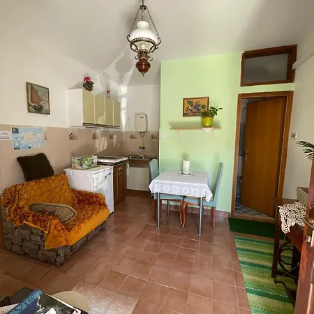 Apartments Bilic Vis Exterior photo