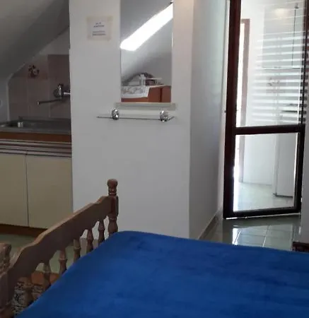 Apartments Bilic Vis Exterior photo