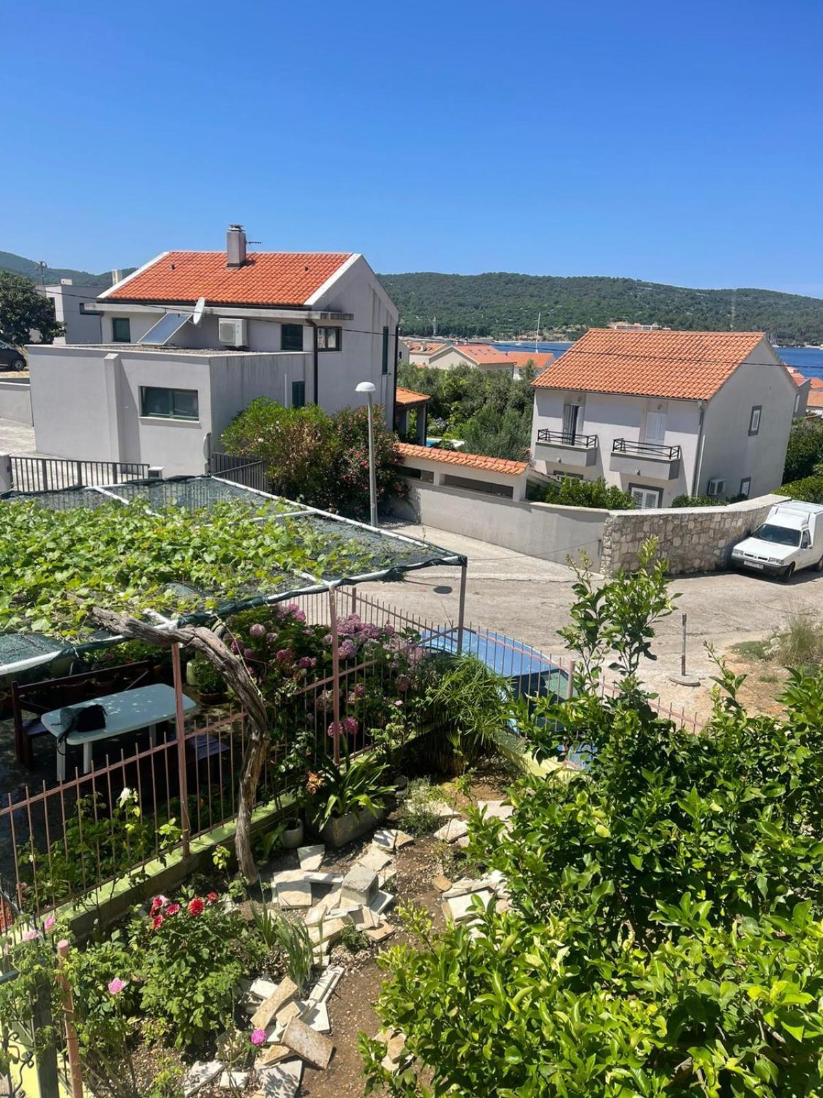 Bilic Apartment Vis